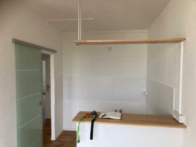 3 Zimmer mit Balkon!!!