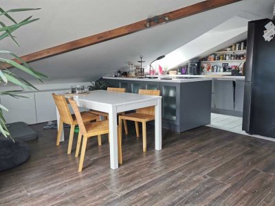 Schöne 2,5 Zimmer-Dachgeschosswohnung in Ettlingen-West
