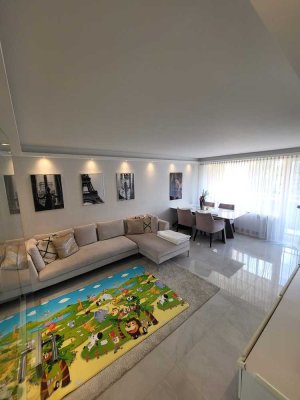 Wunderschöne sanierte 3 Zimmer Wohnung