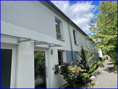 Attraktives Zuhause in Ingolstadt – Reihenmittelhaus mit Terrasse und moderner Ausstattung