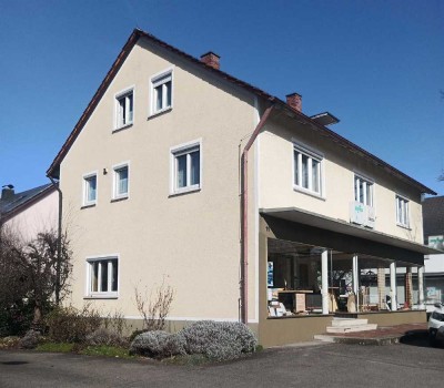 Wohn- und Geschäftshaus in RV/Weissenau