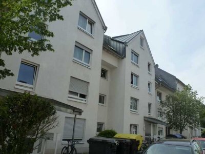 frisch modernisierte 2-Zimmer-Dachgeschosswohnung in Bonn Endenich