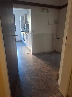 2-Zimmer Wohnung mit Loggia und Parkplatz