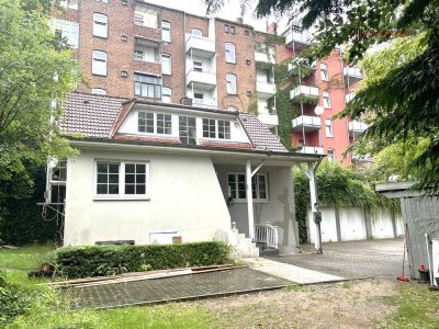 Urbanes Wohnen im Zentrum von Kiel.
Einfamilienhaus mit Doppelcarport.