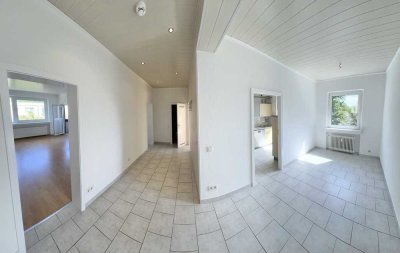 FREI AB 01.07.2026: Wettbergen, 3,5 ZKB ca. 90 qm, großzügig geschnitten, lichtdurchflutet, Waldnähe