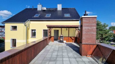 Traumwohnung mit Blick ins Grüne - Erstbezug nach Sanierung!