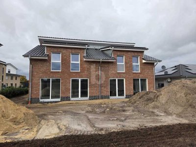 HOCHWERTIGER NEUBAU! ENERGIEAUTARK + GARTEN