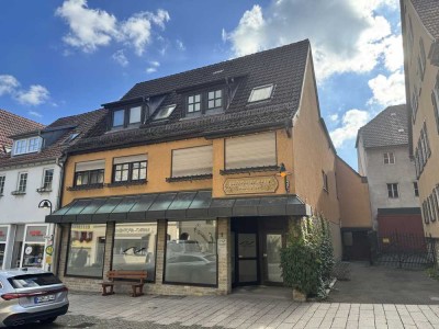 Stadthaus mit viel Potential (590m² Gesamtfläche) - Entwickler und Kapitalanleger aufgepasst