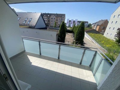 Zentrale 2-Zimmer Wohnung mit sonnigem Balkon im schönen Stadtteil Pfersee !