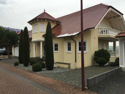 Großzügiges Einfamilienhaus mit 12 Zimmern in Einselthum