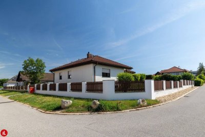 Gepflegter 5-Zi. Bungalow mit großen Garten in absoluter Ruhelage in Fischamend, 2.190 €/Monat!
