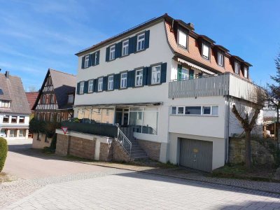 Ideale Kapitalanlage- 3 Zimmerwohnung mit EBK am Rathausplatz