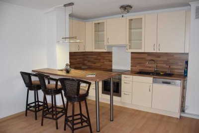 Stilvolle, modernisierte 2-Zimmer-Wohnung mit Balkon und EBK in Mainz