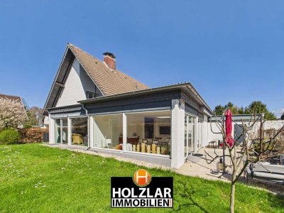 GROßZÜGIGES FAMILIENHAUS - SYSTEMATISCH MODERNISIERT INKLUSIVE NEUER WÄRMEPUMPE IN BONN HOLZLAR