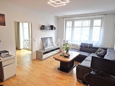 LIEBEVOLL RENOVIERTES ZUHAUSE MIT LOGGIA UND TOP VERKEHRSANBINDUNG