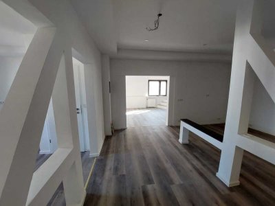 frisch renovierte 4-Zimmer-Maisonette-Wohnung in Viernheim