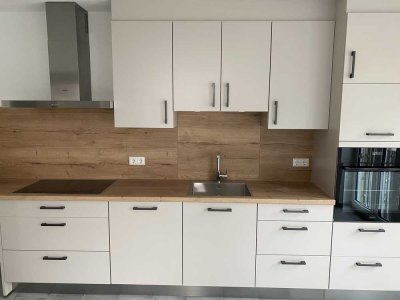 1 Zimmer Appartement mit großer gem. Küche