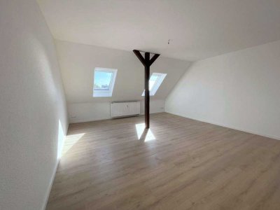 Liebevoll sanierte 4-Zimmer-Wohnung in einem prächtigen Gründerzeithaus im  Waldstraßenviertel
