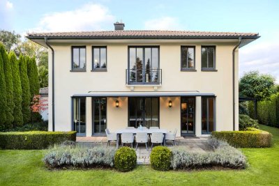 EXKLUSIVE TOSKANA-VILLA  SÜDLICH VON GRÜNWALD – WOHNEN WIE IM URLAUB