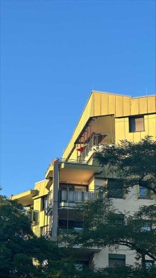 Wohntraum über Neuried - 6. Obergeschoss mit riesigem Nord-Süd-West-Balkon!