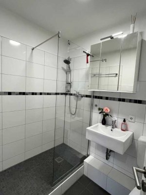 Modernes Apartment mit Loggia, EBK und Aufzug in Moers-Vinn