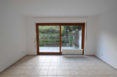 2-Zimmer-EG-Wohnung mit Terrasse und Einbauküche in Mainz