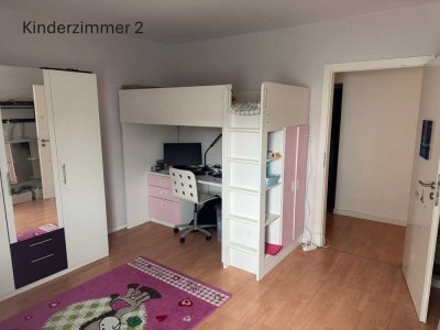 Exklusive Voll Möblierte 3-Zimmer-Wohnung mit EBK in Ober