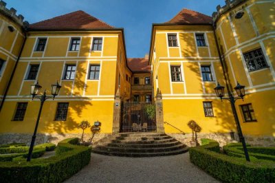 Seltene Gelegenheit - Schlossareal in Mittelfranken