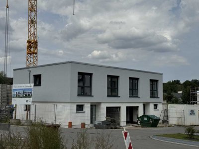 KfW40 Doppelhaus inkl. Garage und eigenem Garten
