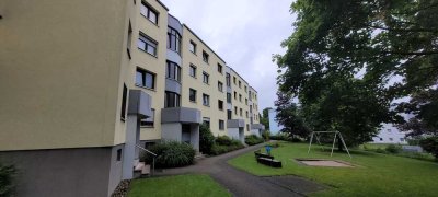 Helle 2 Zimmerwohnung mit großem Balkon und Außenstellplatz im UNI-Wohngebiet