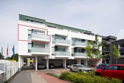 Hastedt: Neuwertige 2-Zimmer Eigentumswohnung mit Balkon, Fahrstuhl und Carport