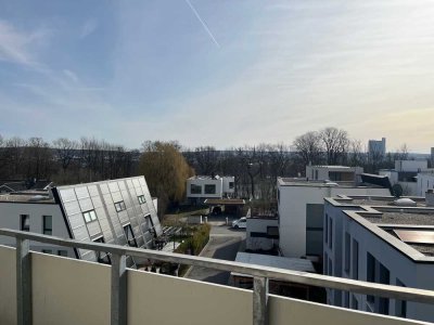 Wunderschöne 4- Zimmer Maisonettewohnung mit moderner Ausstattung, EBK, 2 Bädern, Balkon und Dachter