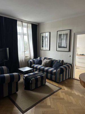 Altbaucharme am Prinzregentenplatz - vollmöblierte 2-Zimmer all inclusive!