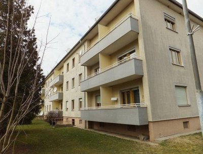 2-Zimmer-Wohnung mit Balkon - Miete - 2 Zimmer