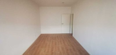 Moderne frisch renovierte 2 ZKB Wohnung