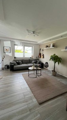 Modernisierte 2 Zimmer-Wohnung 85 m2 in ruhiger Lage zu vermieten!