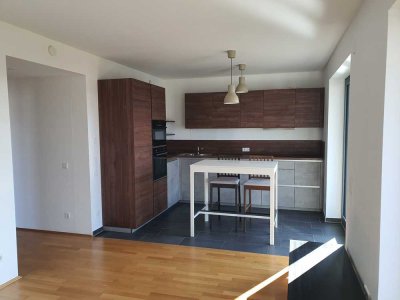 Moderne 3-Zimmer-Wohnung Wasserblick in Spandau mit Einbauküche