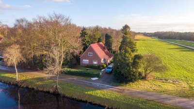 Gepflegtes Einfamilienhaus in idyllischer Kanallage von Großefehn-Strackholt