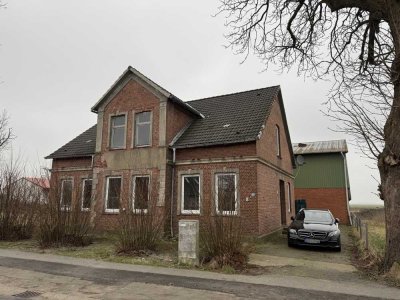 Großzügiger Resthof mit Baugrundstück und Weideflächen, vielseitige Möglichkeiten in naturnaher Lage