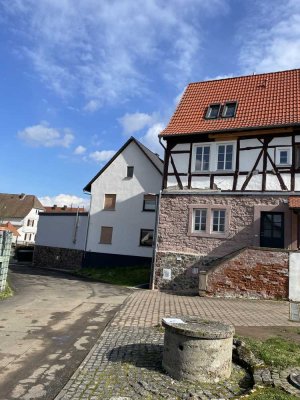 Denkmalgeschütztes Fachwerkhaus Mitte 18. Jahrhundert mit Einbauküche in Bruchköbel zu vermieten