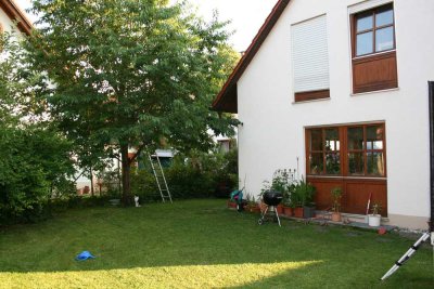 Großzügiges Reiheneckhaus mit schönem Garten