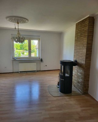 Erstbezug nach Sanierung: Freundliche 3-Raum-Wohnung in Kassel