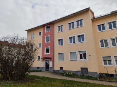 Renovierungsbedürftige 3-Zimmer Wohnung mit Balkon in Kempten (Allgäu) - Engelhalde
