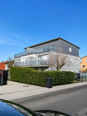 3-Zimmer-Wohnung in IN-Etting mit großem Balkon, Südausrichtung, Einbauküche