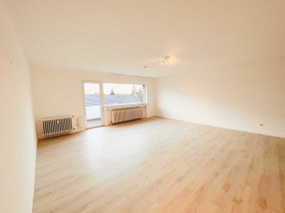 Großzügige 1,5-Zimmer Wohnung | TG Stellplatz | Einbauküche | Modernes Bad | XXL Balkon