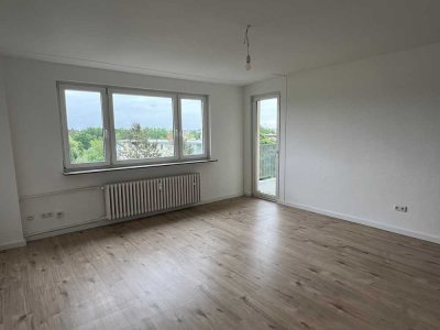 Geräumige 3 Zimmerwohnung mit Balkon in Gravenbruch
