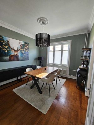 Sanierter Altbau mit Designerbad & Traumküche