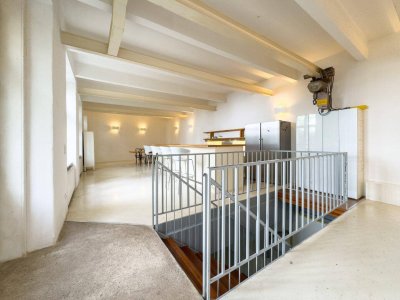 CHARMANTES LOFT AUF DER SCHMELZ - ideal angelegtes Atelier