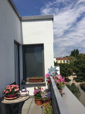 Penthouse mit Garage, Aufzug, EBK, sonniger Terrasse in Wiesbaden