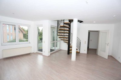 Hürth-Efferen: Sonnige, sehr ruhige Maisonette, 2 Balkone, renoviert